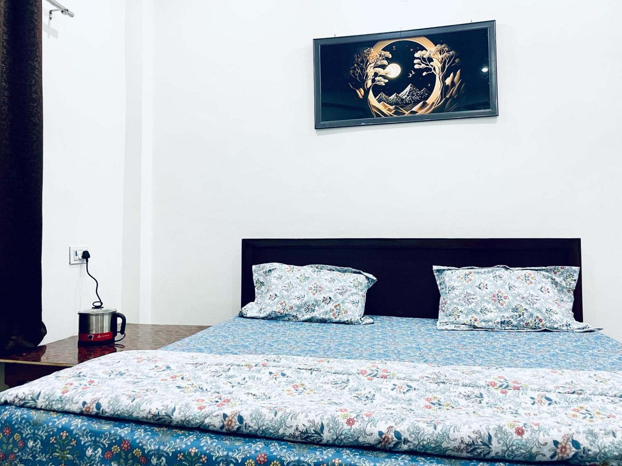 Majestic Guest House - Varanasi, Varanasi